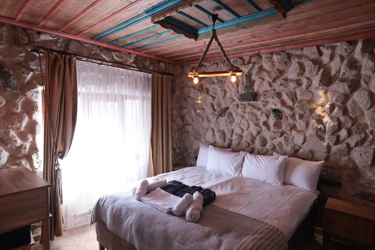 Stone Owl Otel & Restaurant Uchisar Exterior foto