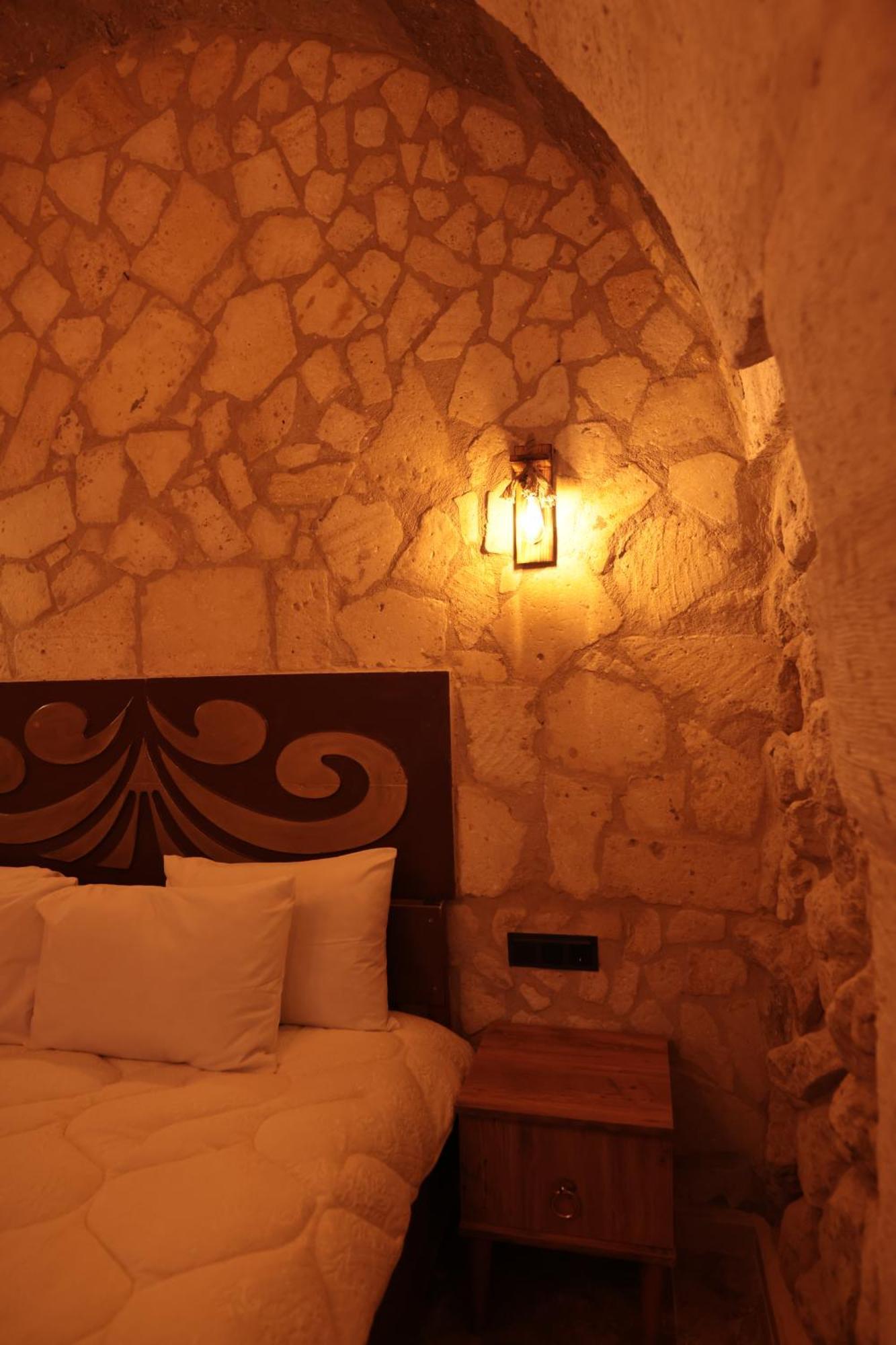 Stone Owl Otel & Restaurant Uchisar Exterior foto