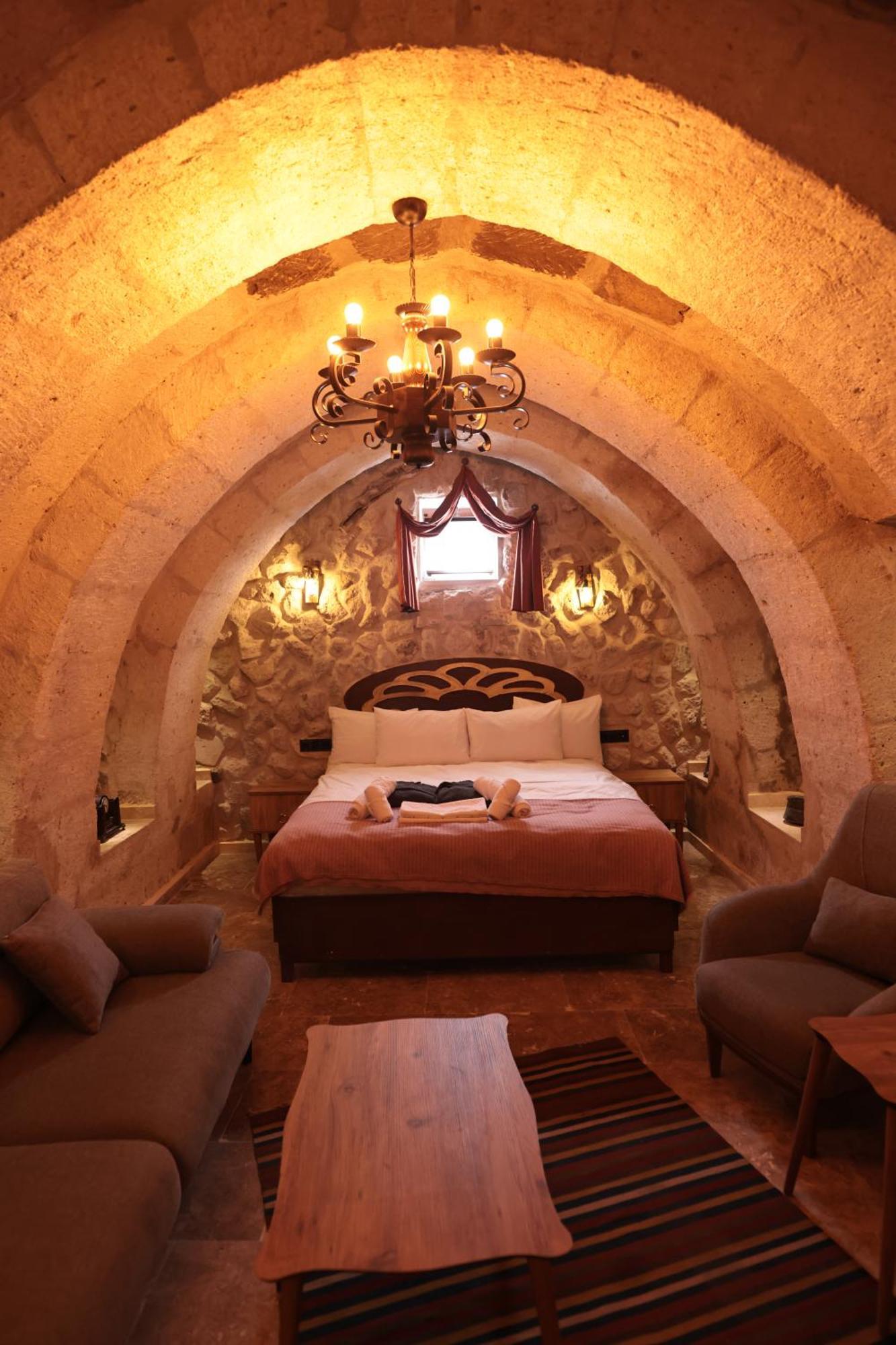 Stone Owl Otel & Restaurant Uchisar Exterior foto
