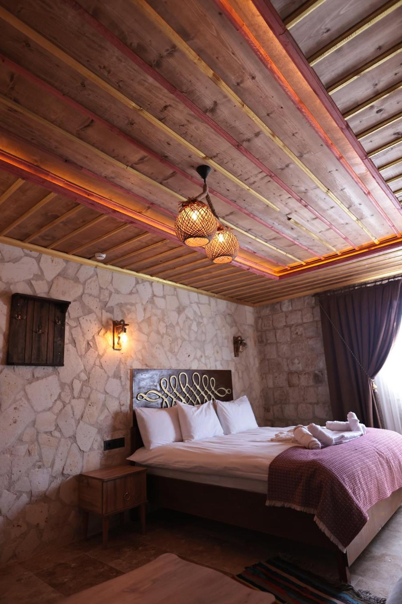Stone Owl Otel & Restaurant Uchisar Exterior foto