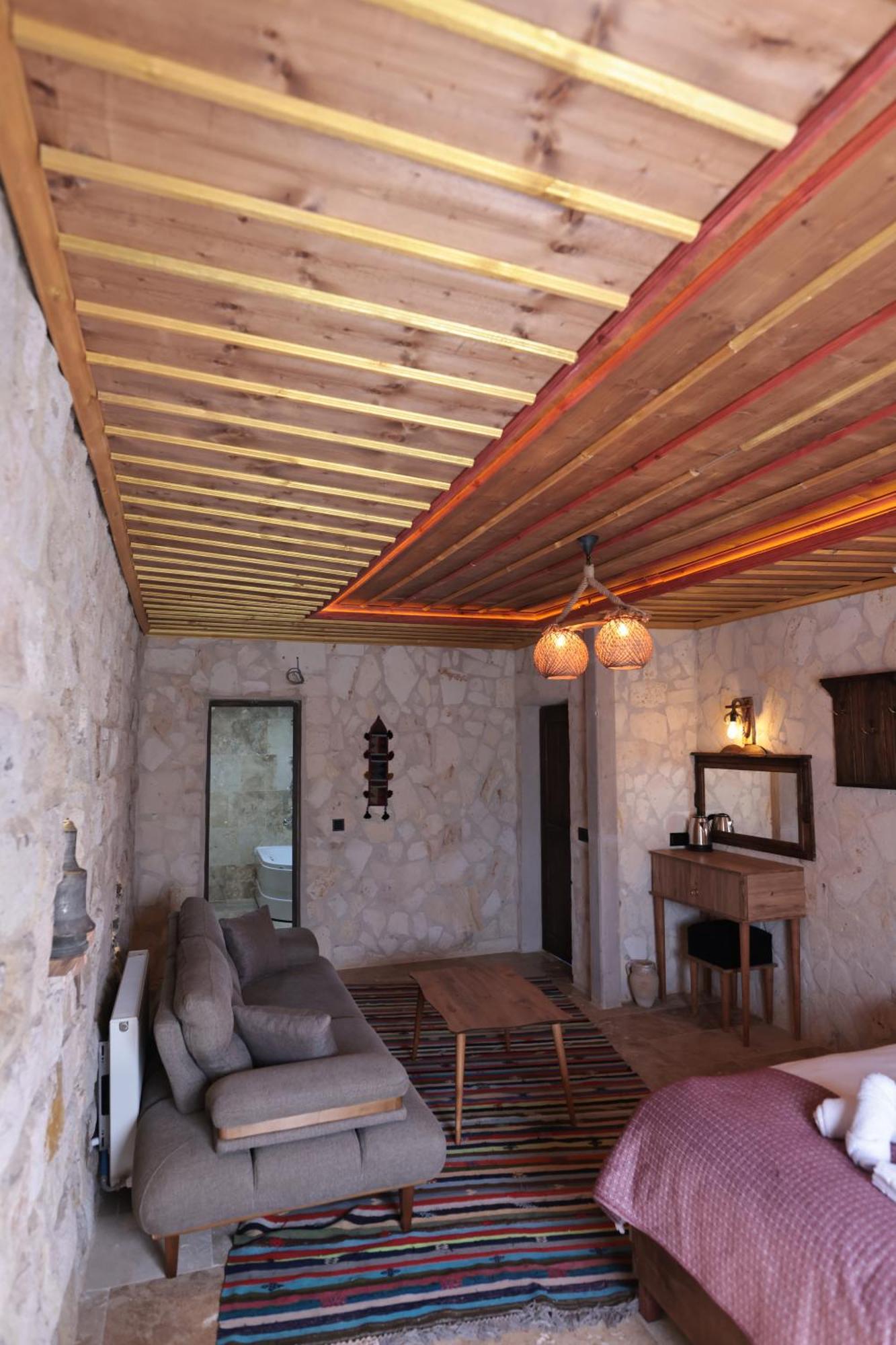 Stone Owl Otel & Restaurant Uchisar Exterior foto