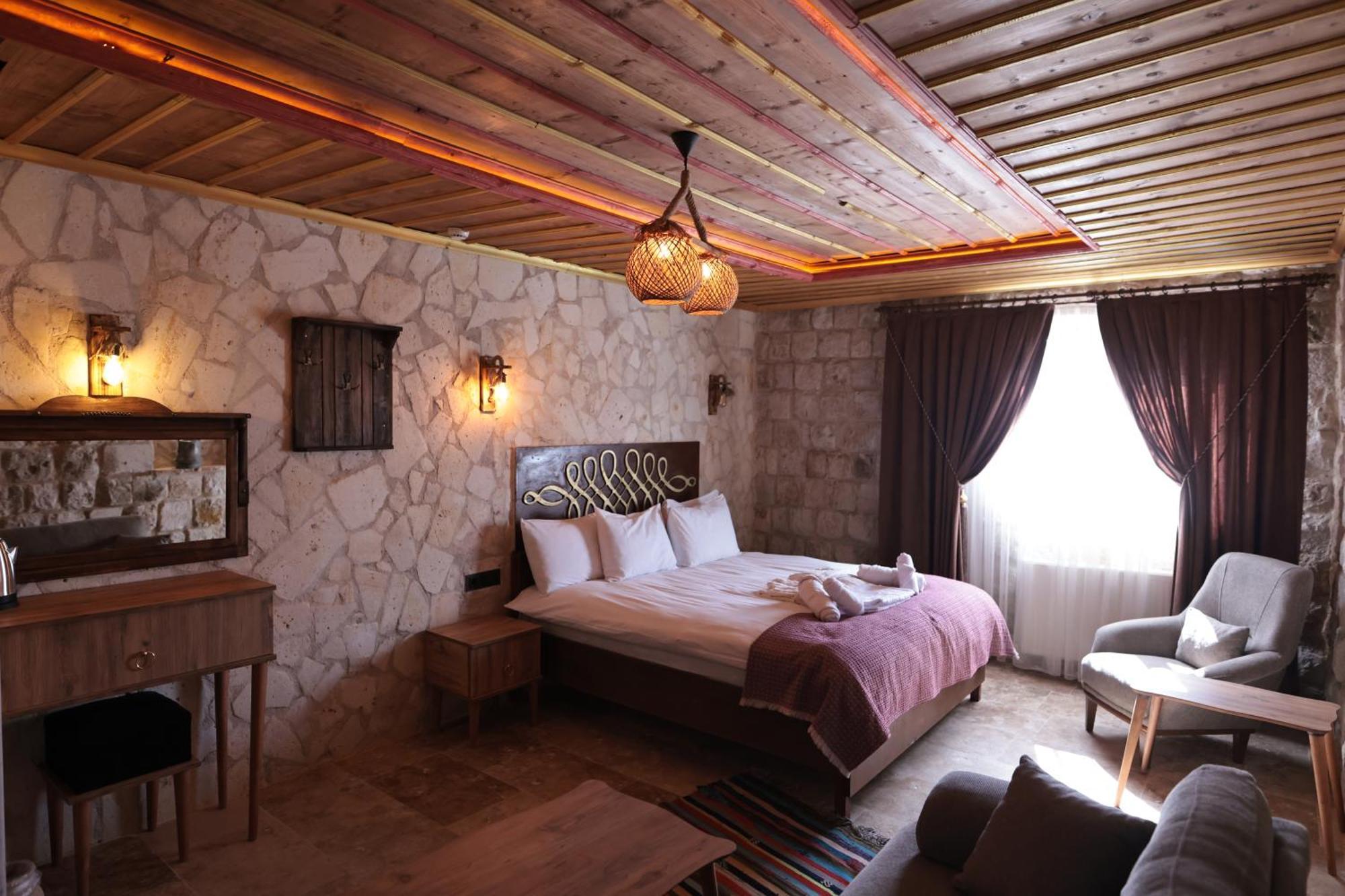 Stone Owl Otel & Restaurant Uchisar Exterior foto
