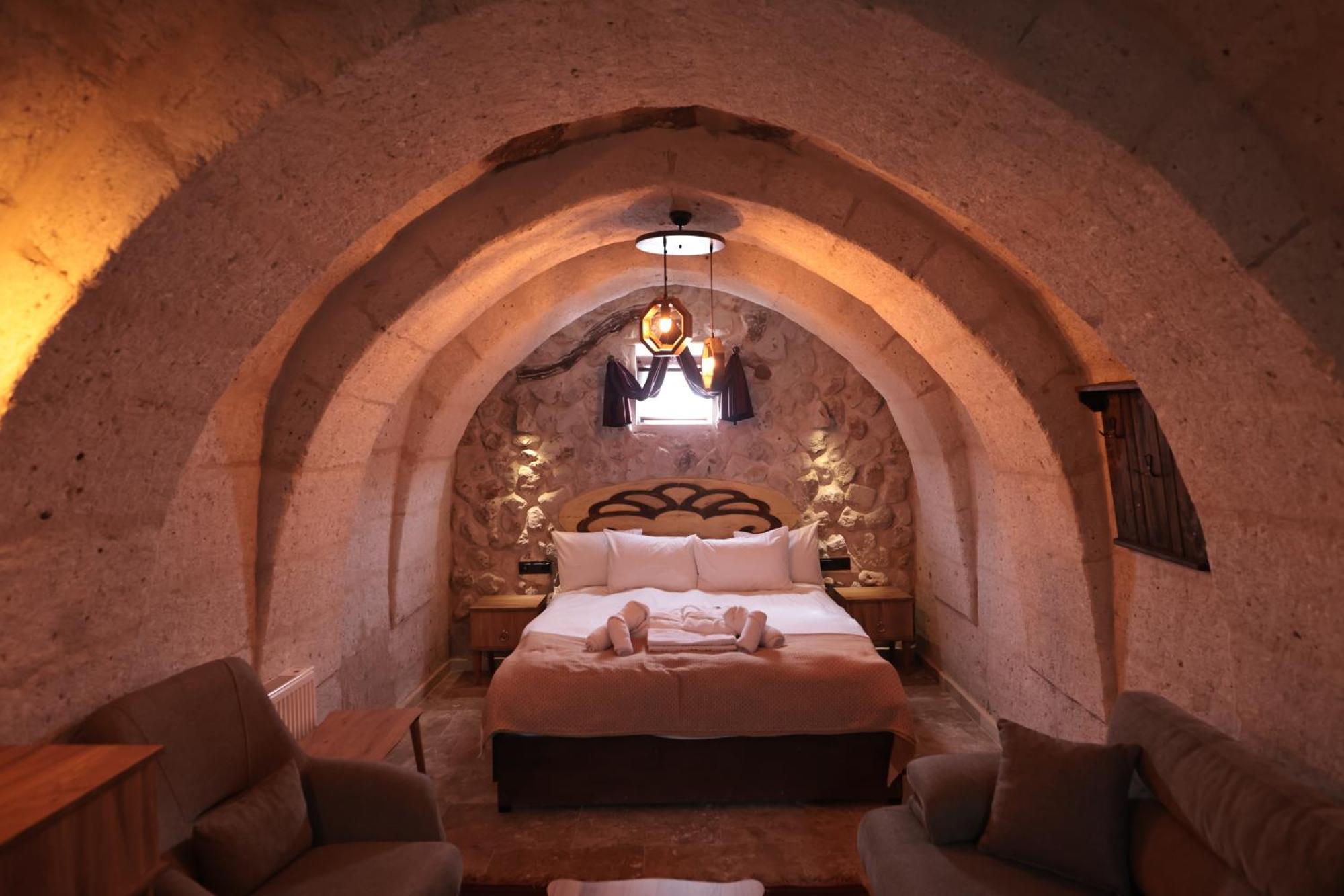 Stone Owl Otel & Restaurant Uchisar Exterior foto